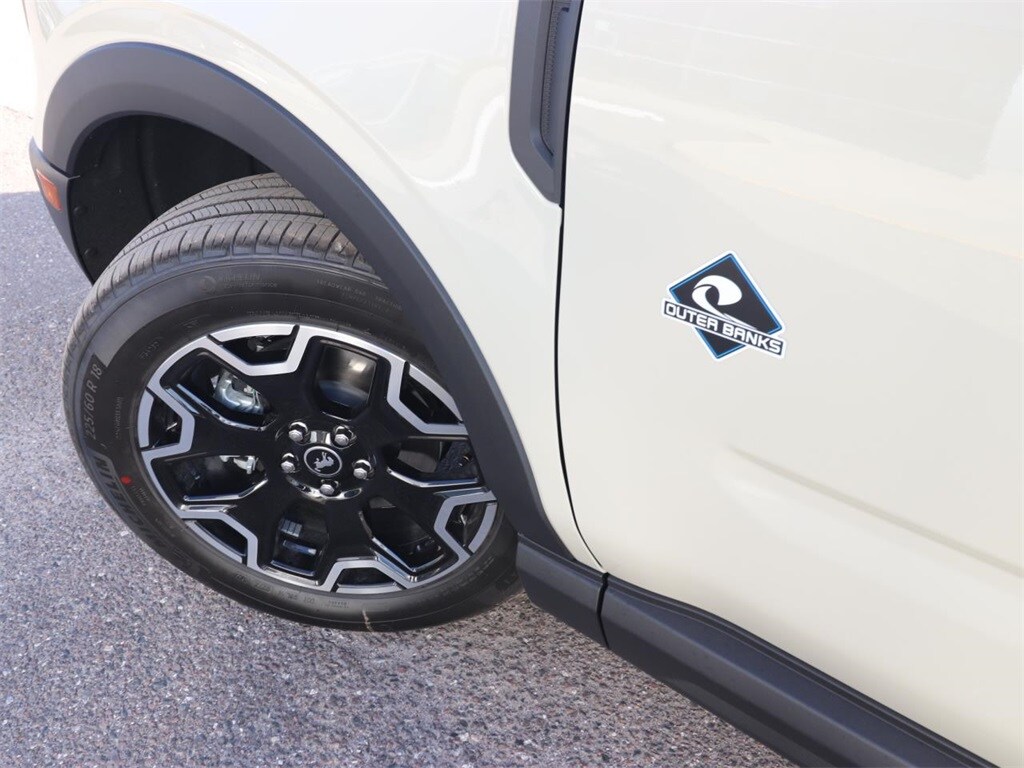 2025 Ford Bronco Sport Outer Banks photo 3