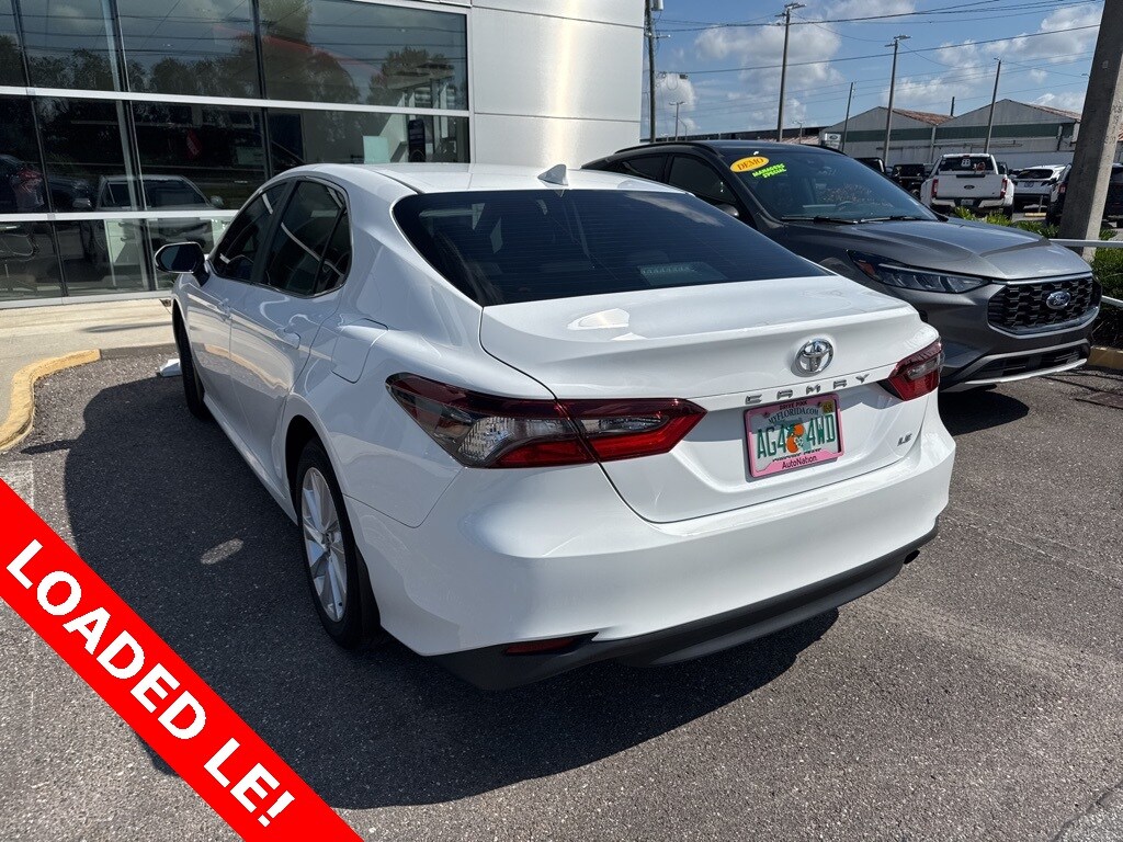 2023 Toyota Camry LE photo 4
