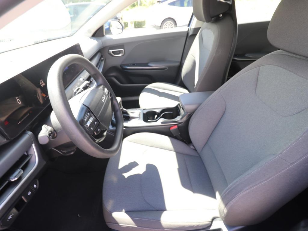 Certified 2025 Kia K4 LXS Sedan
