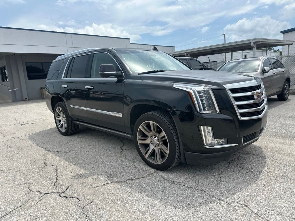 Used 2017 Cadillac Escalade Premium Luxury SUV
