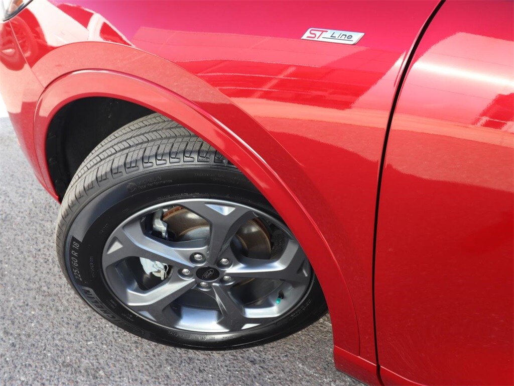 2023 Ford Escape ST-Line photo 3
