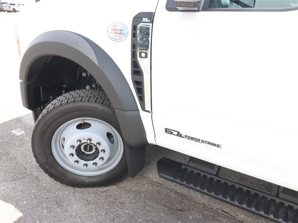 2025 Ford F-450 XL photo 4