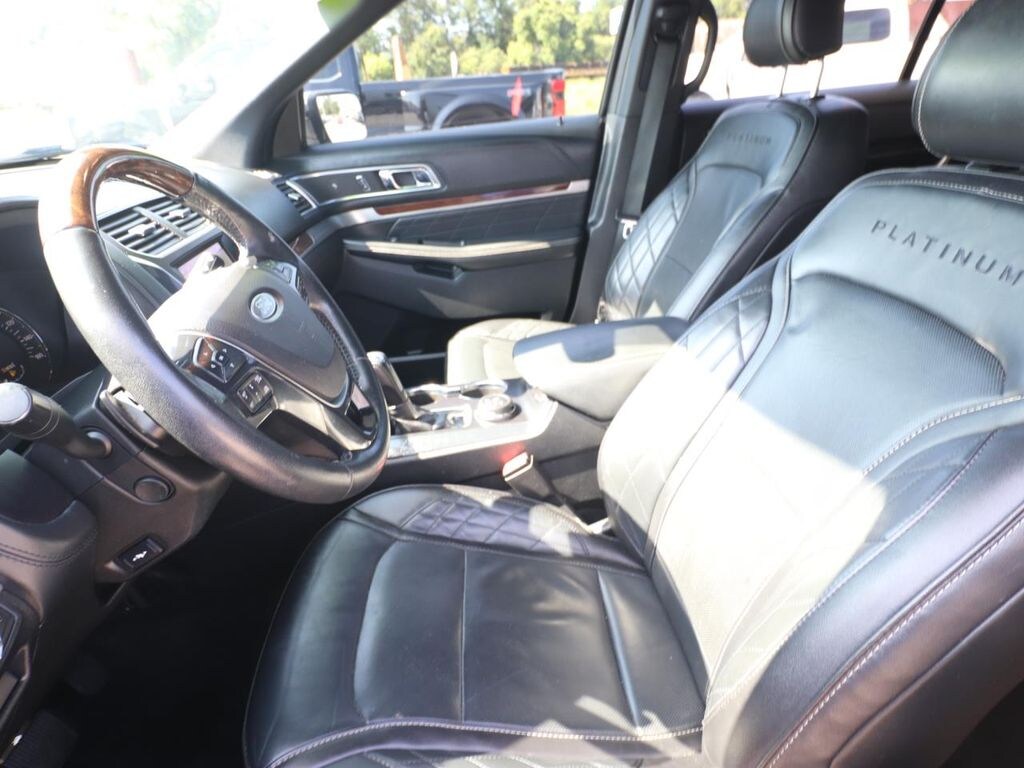 Used 2017 Ford Explorer Platinum SUV
