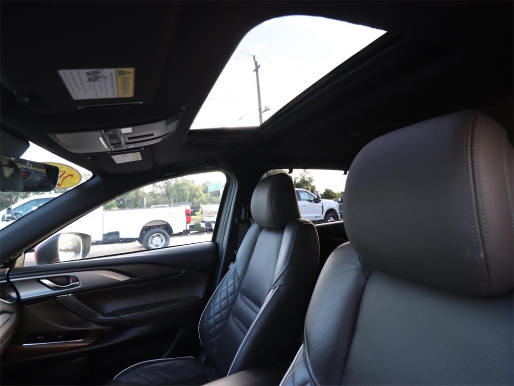2023 Mazda CX-9 Signature photo 4