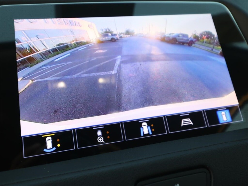 2022 Cadillac XT4 Premium Luxury photo 3