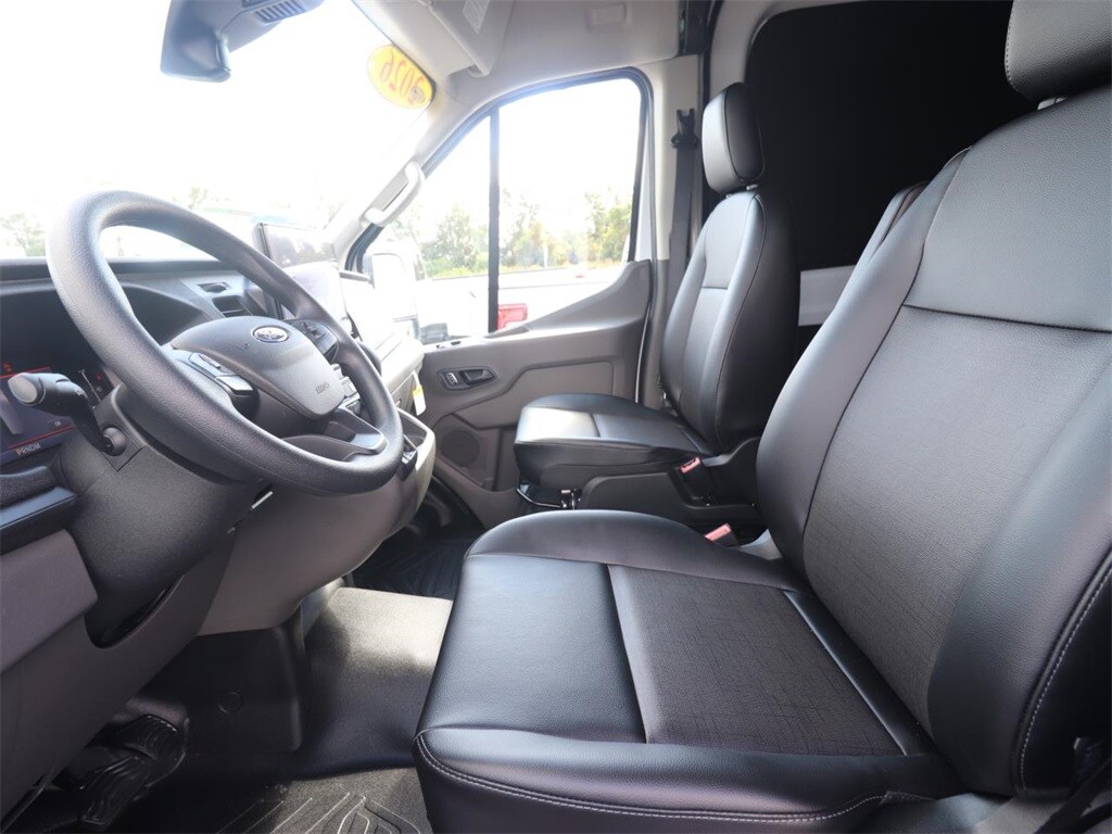 2026 Ford Transit Cargo Van photo 2