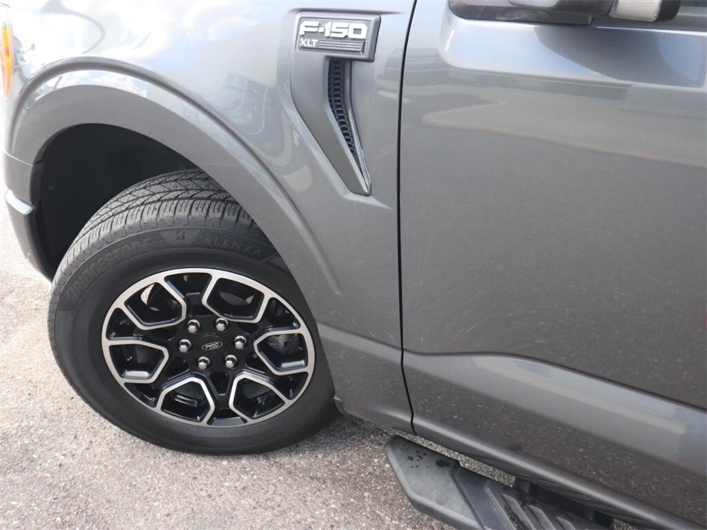 2022 Ford F-150 XLT photo 3