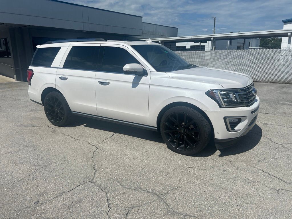 2018 Ford Expedition Limited's photo