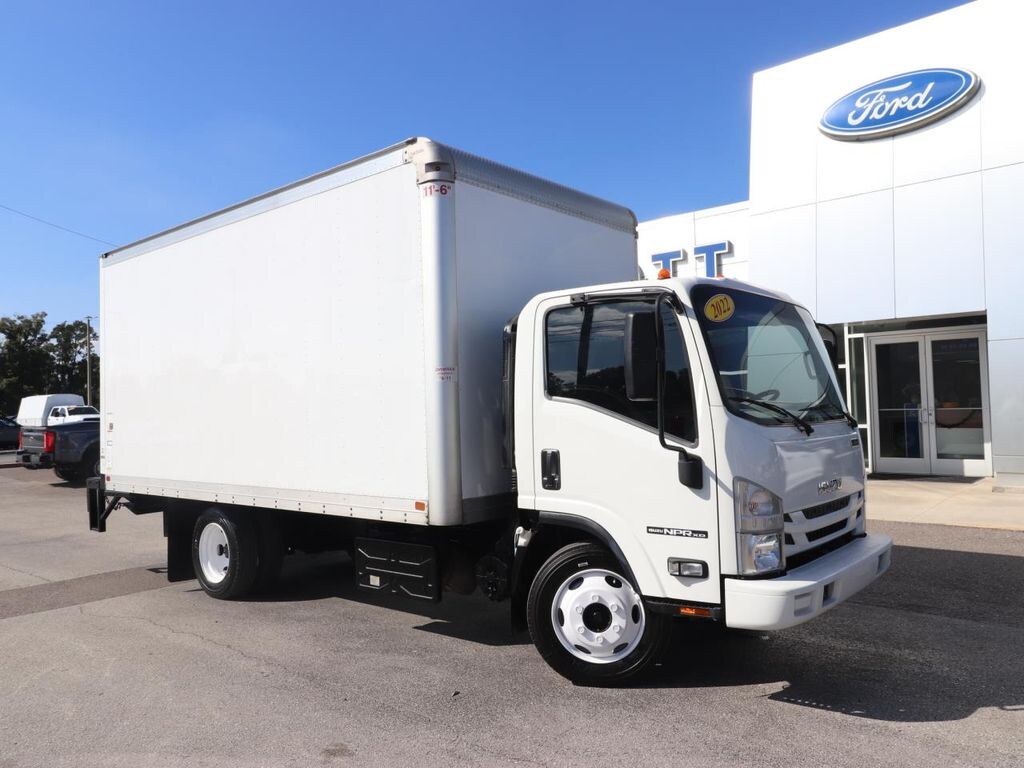Used 2022 Isuzu NPR Utility box Truck