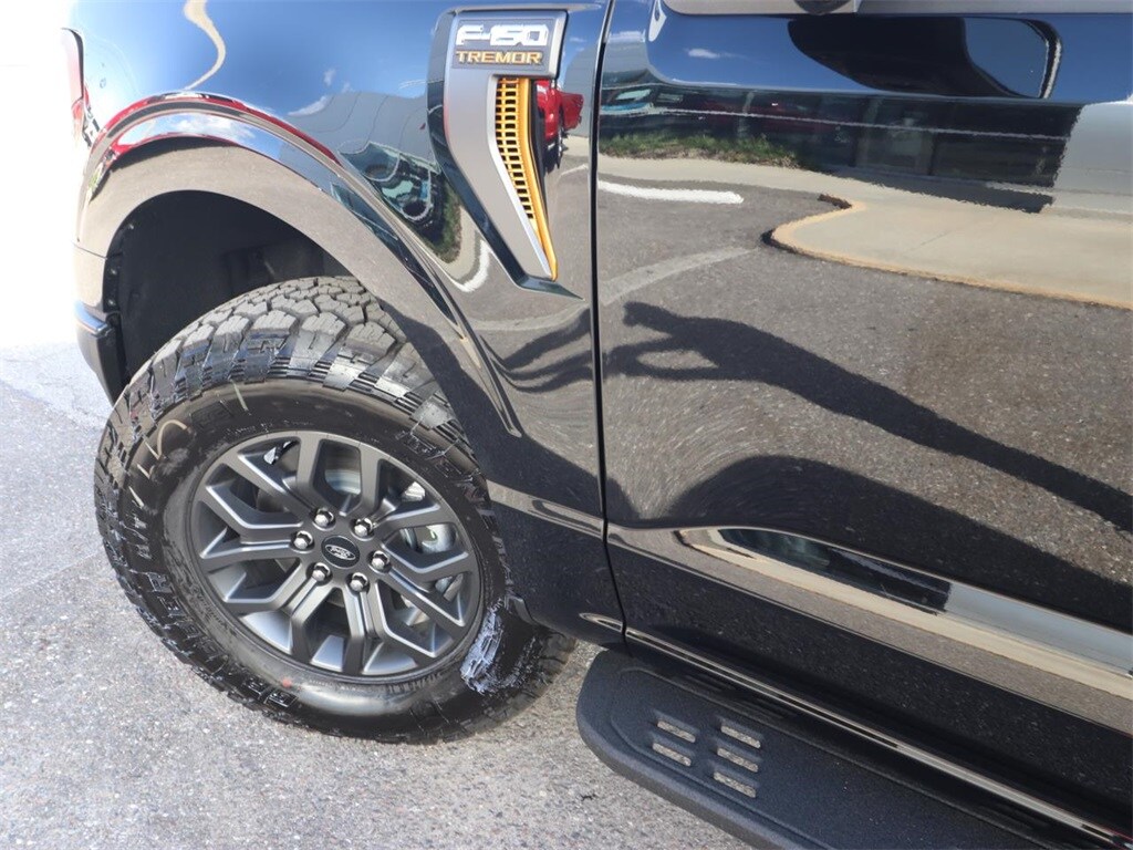 2025 Ford F-150 Tremor photo 4