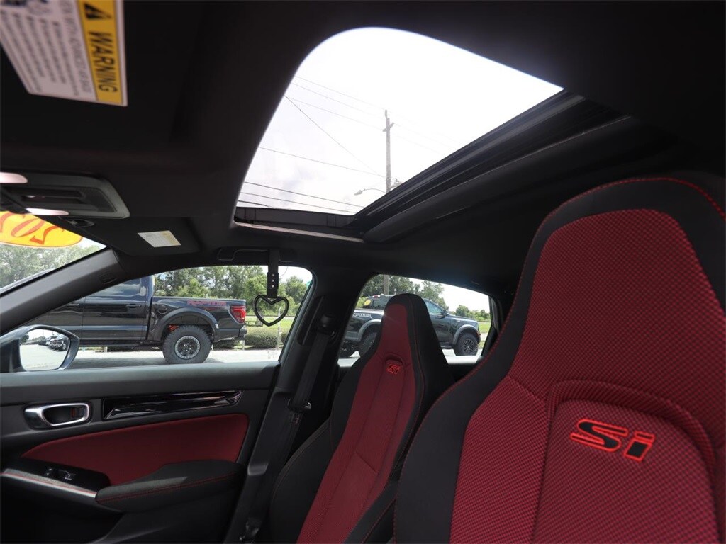 2025 Honda Civic Si photo 3