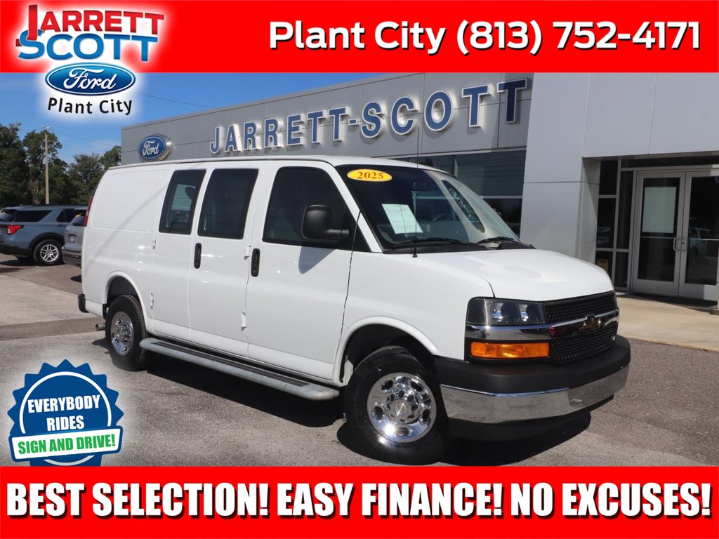 2025 Chevrolet Express Cargo