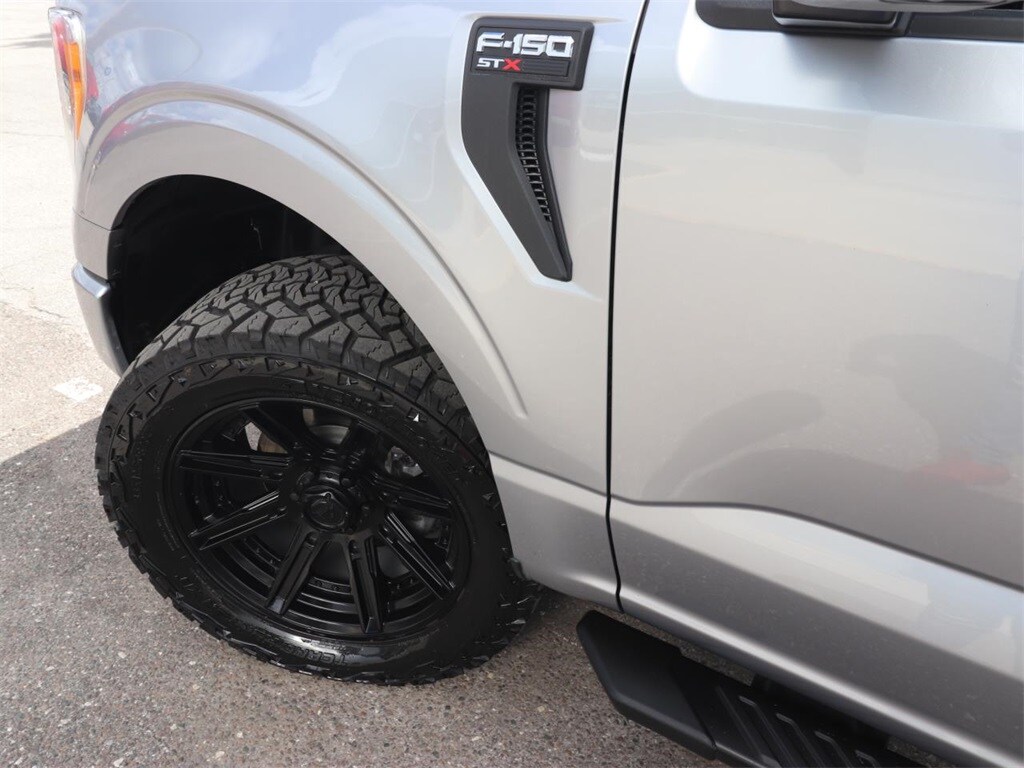 2021 Ford F-150 XL photo 3