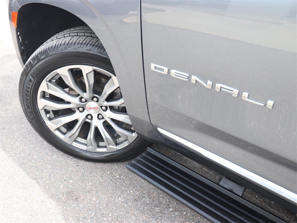 2021 Gmc Yukon XL Denali photo 2