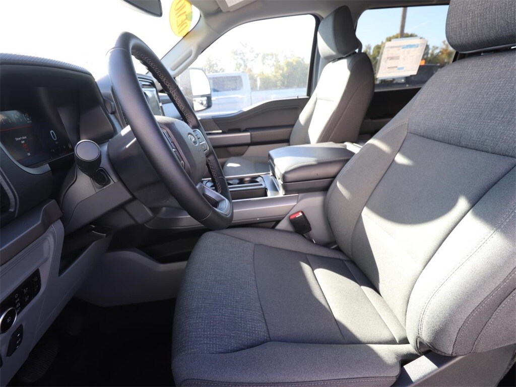 New 2025 Ford F-150 XLT Truck