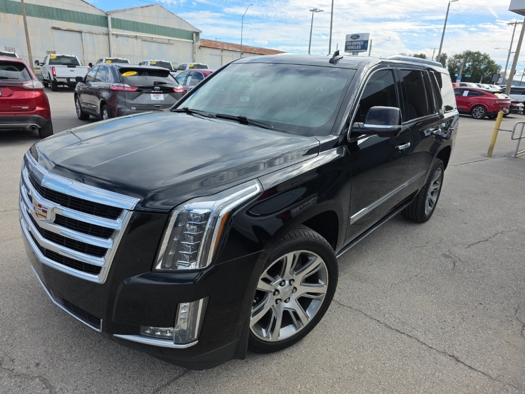 2016 Cadillac Escalade Premium's photo