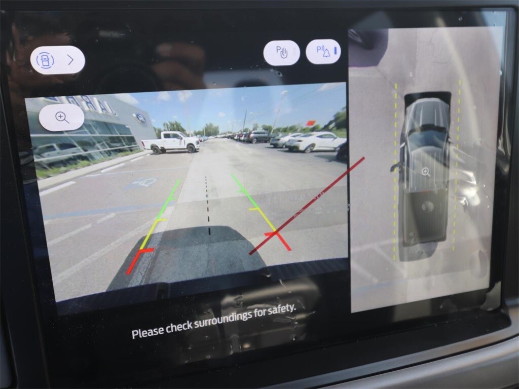 2025 Ford F-150 XLT photo 4