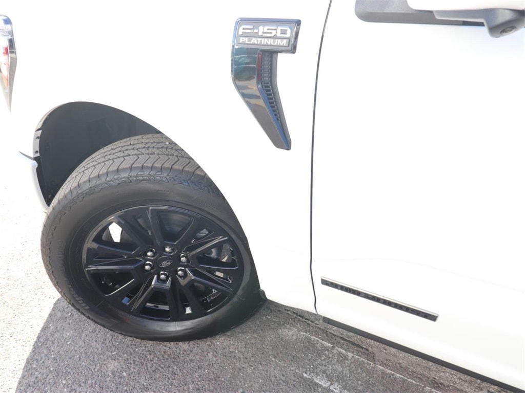 New 2025 Ford F-150 Platinum Truck