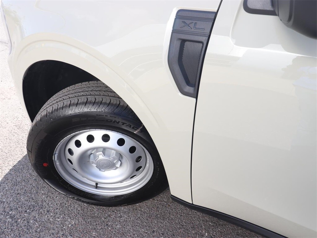 New 2025 Ford Maverick XL Truck