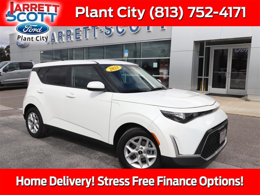 Certified 2025 Kia Soul LX Hatchback