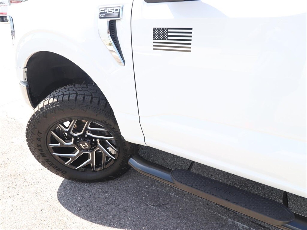 2024 Ford F-150 XLT photo 3