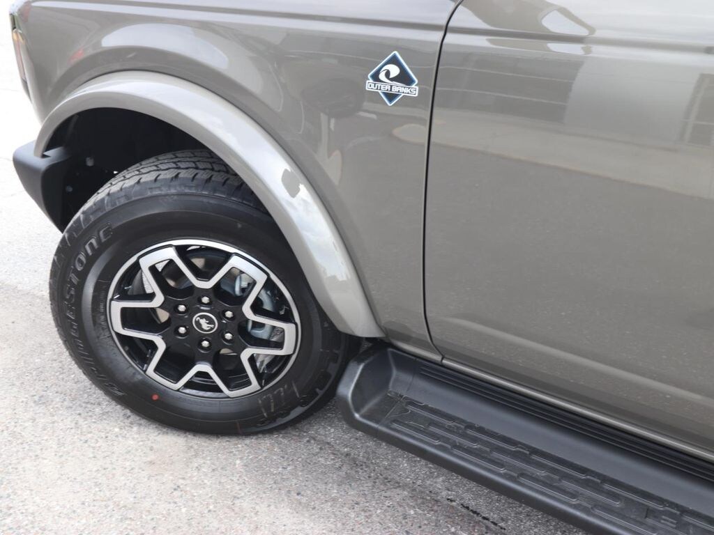 New 2026 Ford Bronco Outer Banks SUV