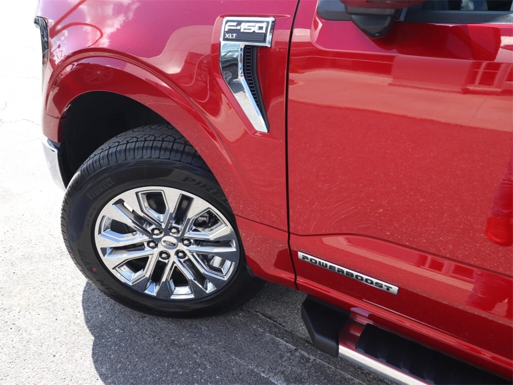2025 Ford F-150 XLT photo 3