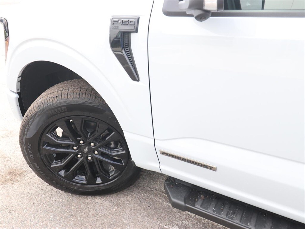 2025 Ford F-150 XLT photo 4