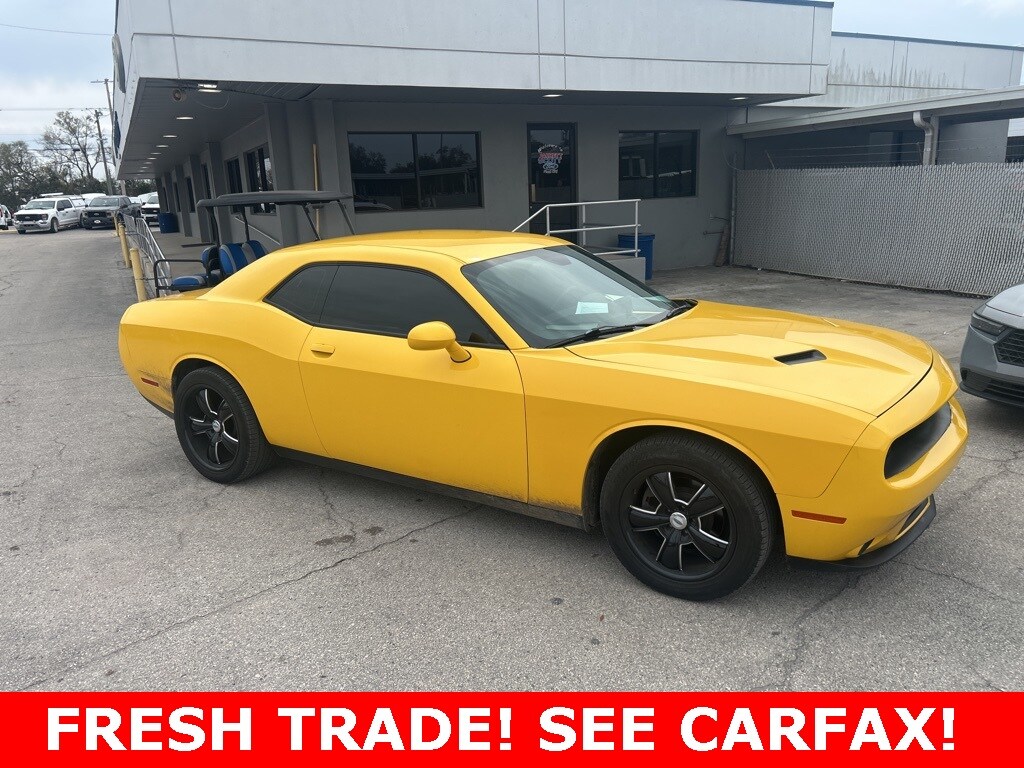 Used 2017 Dodge Challenger SXT Coupe