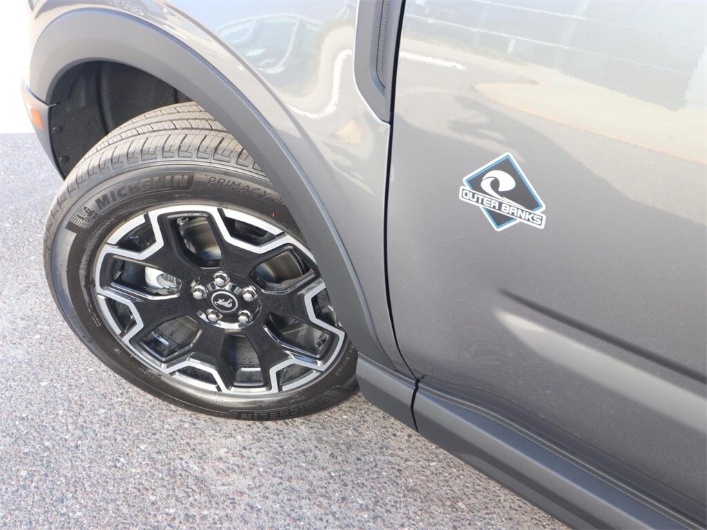 2025 Ford Bronco Sport Outer Banks photo 4