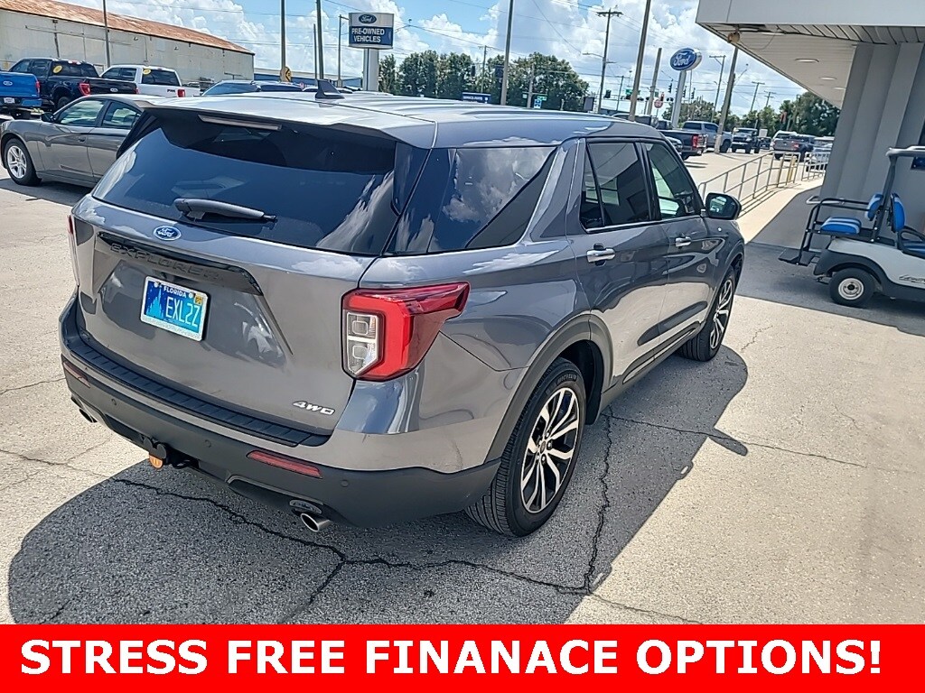 2022 Ford Explorer ST-Line photo 3