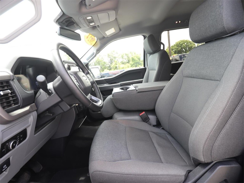 2024 Ford F-150 XLT photo 2