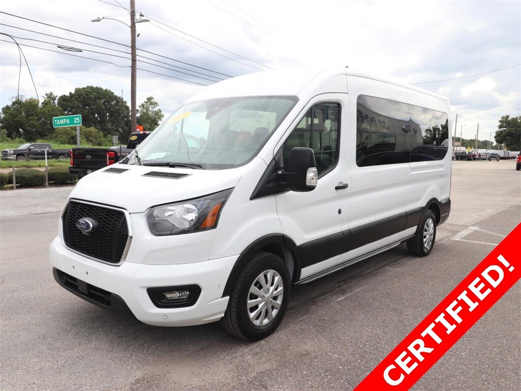 2023 Ford Transit Passenger XLT photo 3