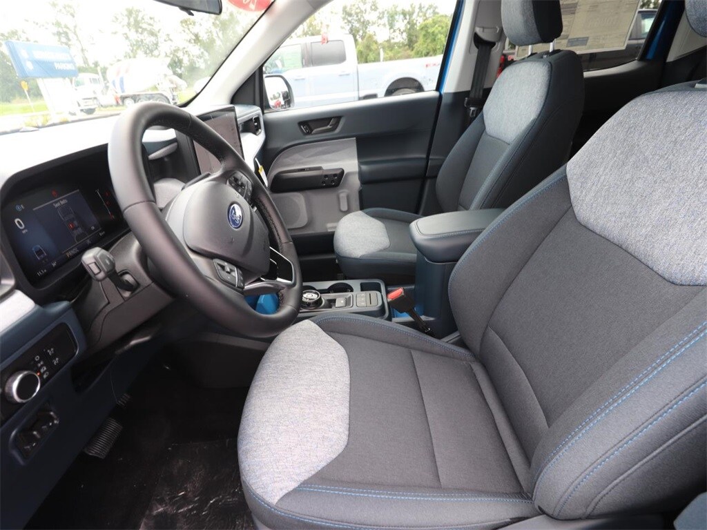 New 2025 Ford Maverick XLT Truck