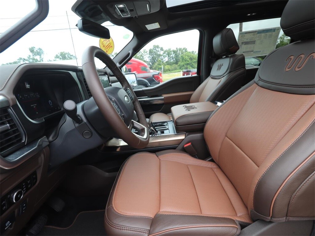 2025 Ford F-150 King Ranch photo 2