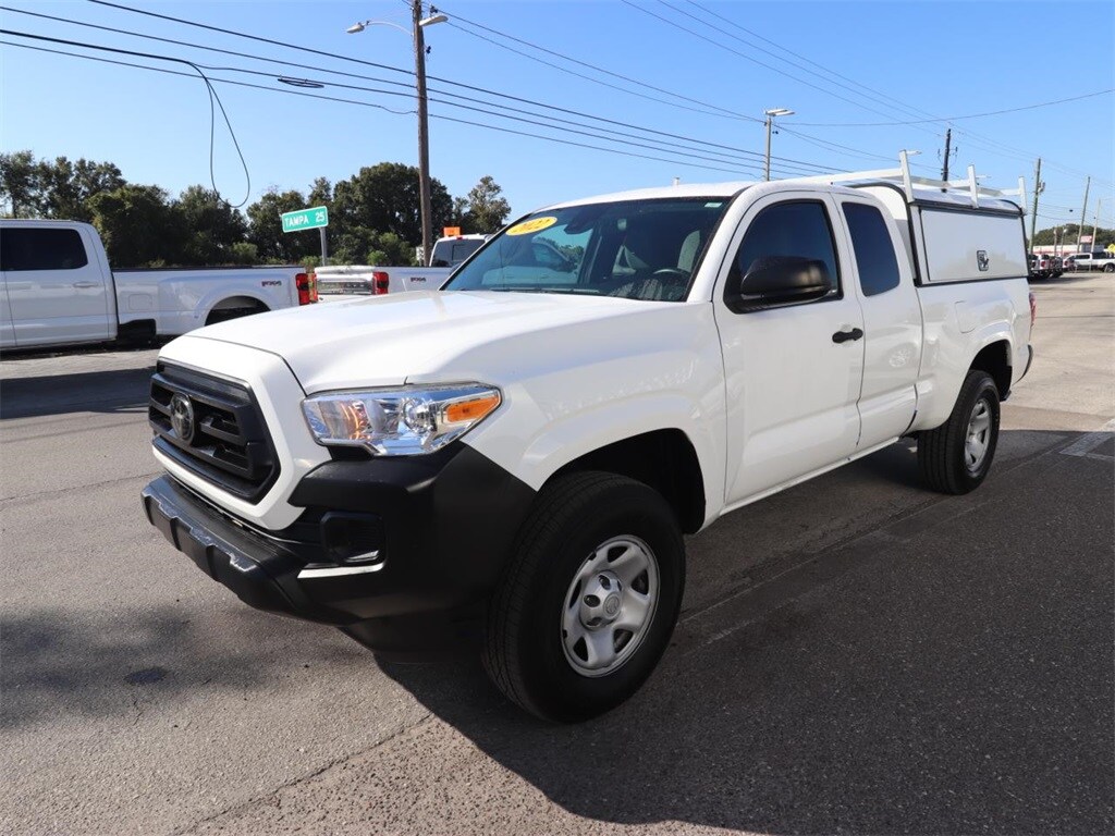 2022 Toyota Tacoma SR photo 2