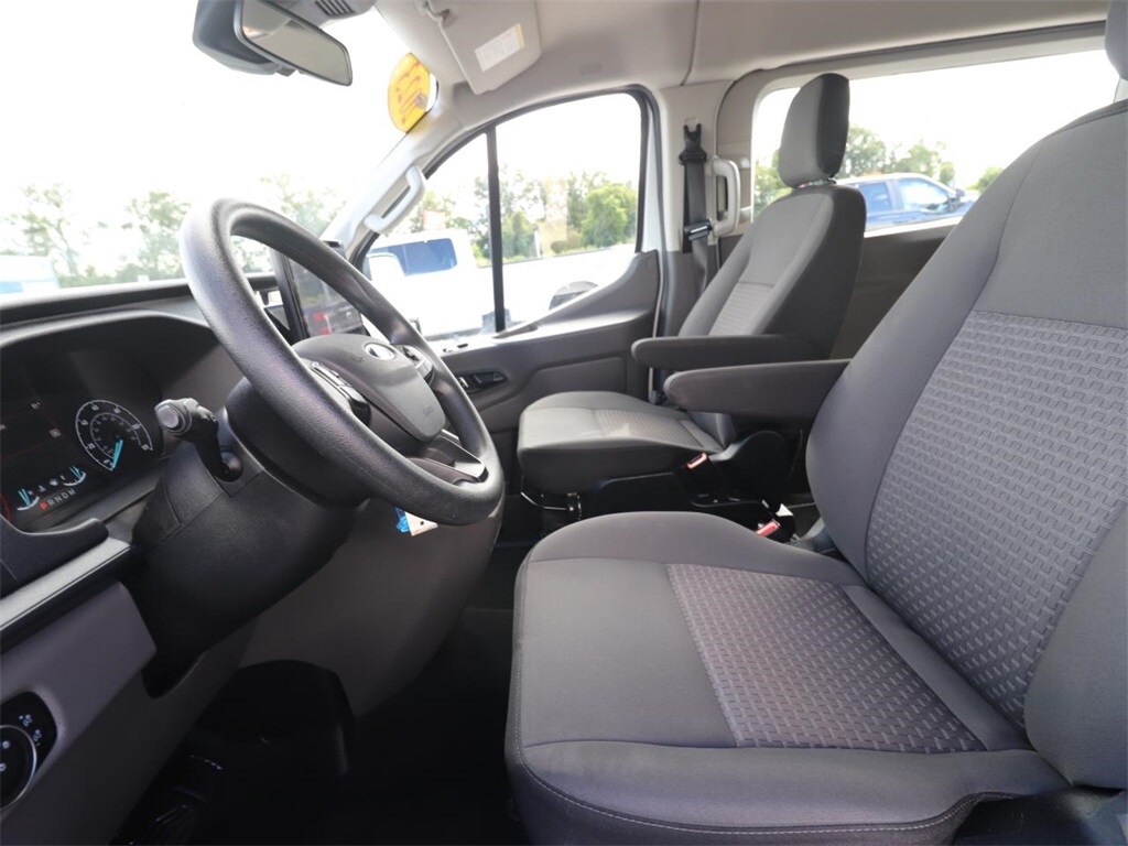 2023 Ford Transit Passenger XLT photo 2