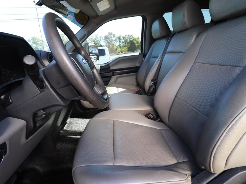 2022 Ford F-450 XL photo 2