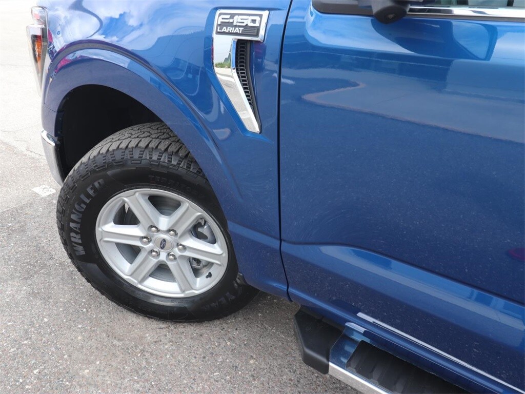2025 Ford F-150 Lariat photo 3
