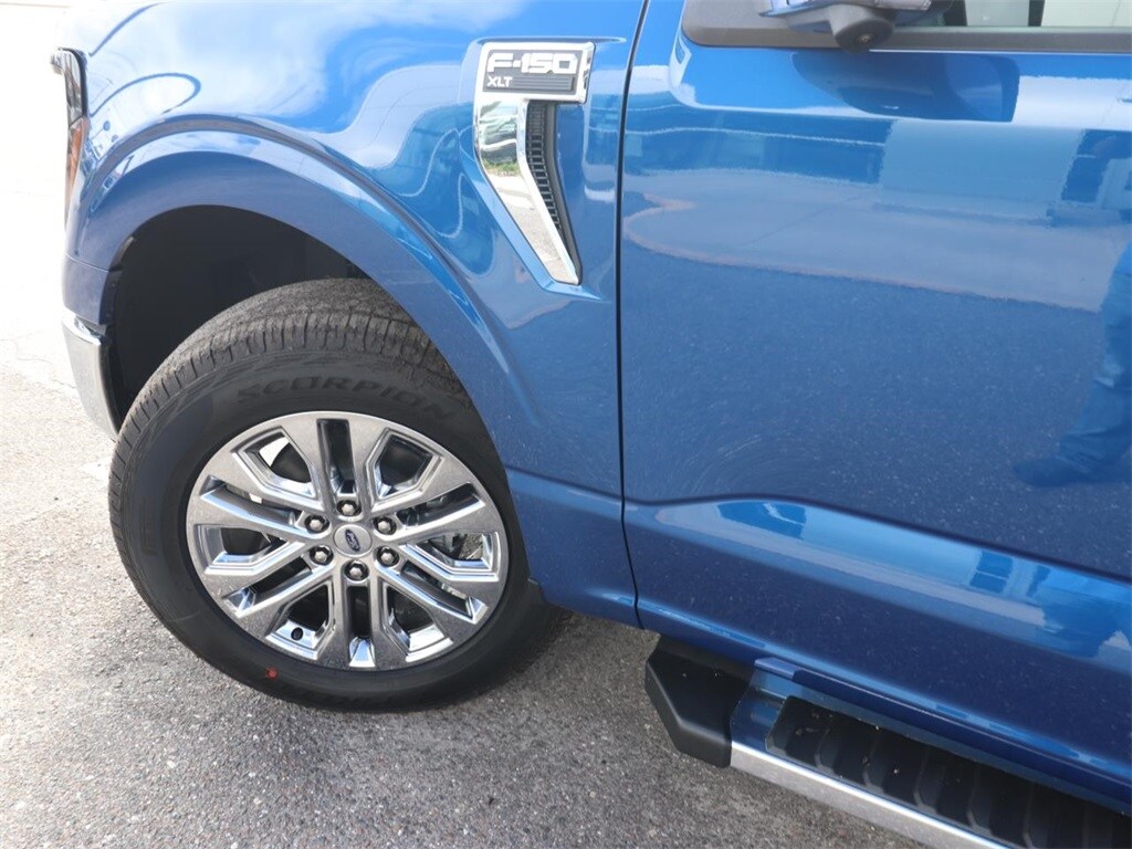 2025 Ford F-150 XLT photo 4