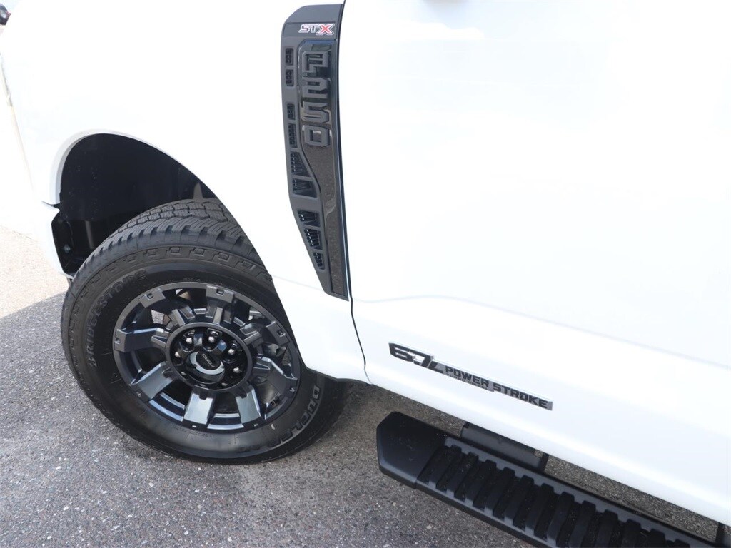 2026 Ford F-250 XL photo 4