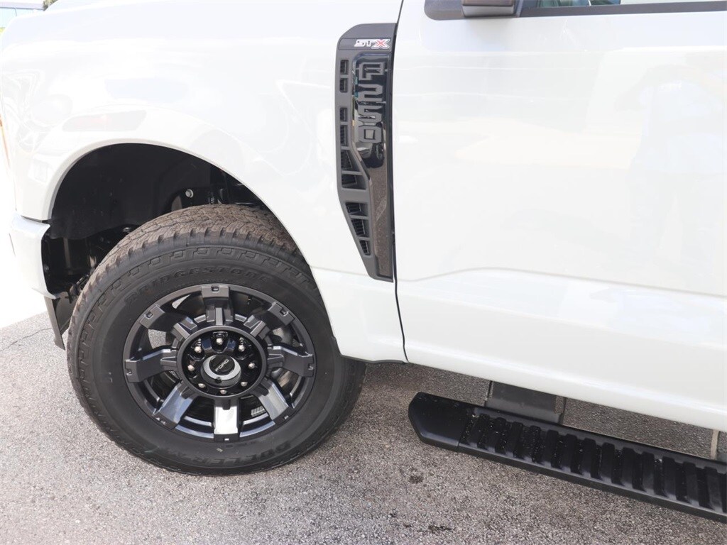 2026 Ford F-250 XL photo 4