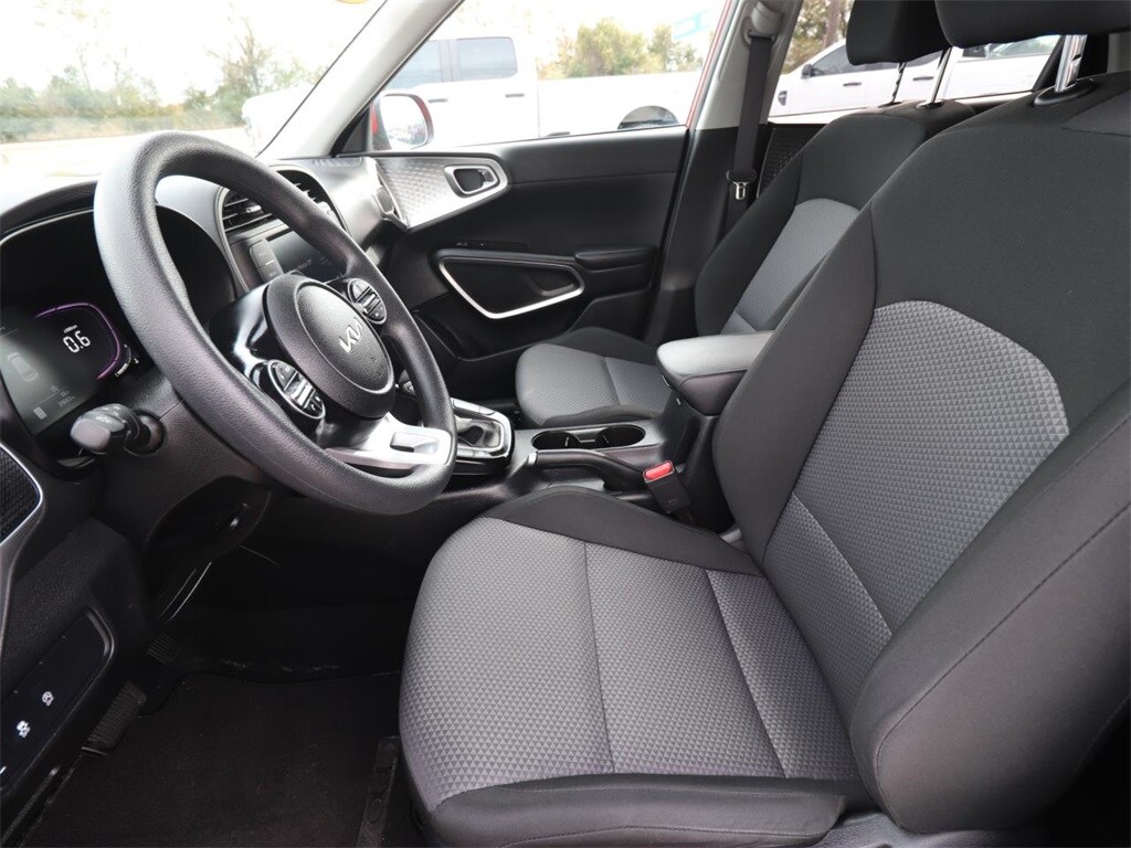 Certified 2025 Kia Soul LX Hatchback