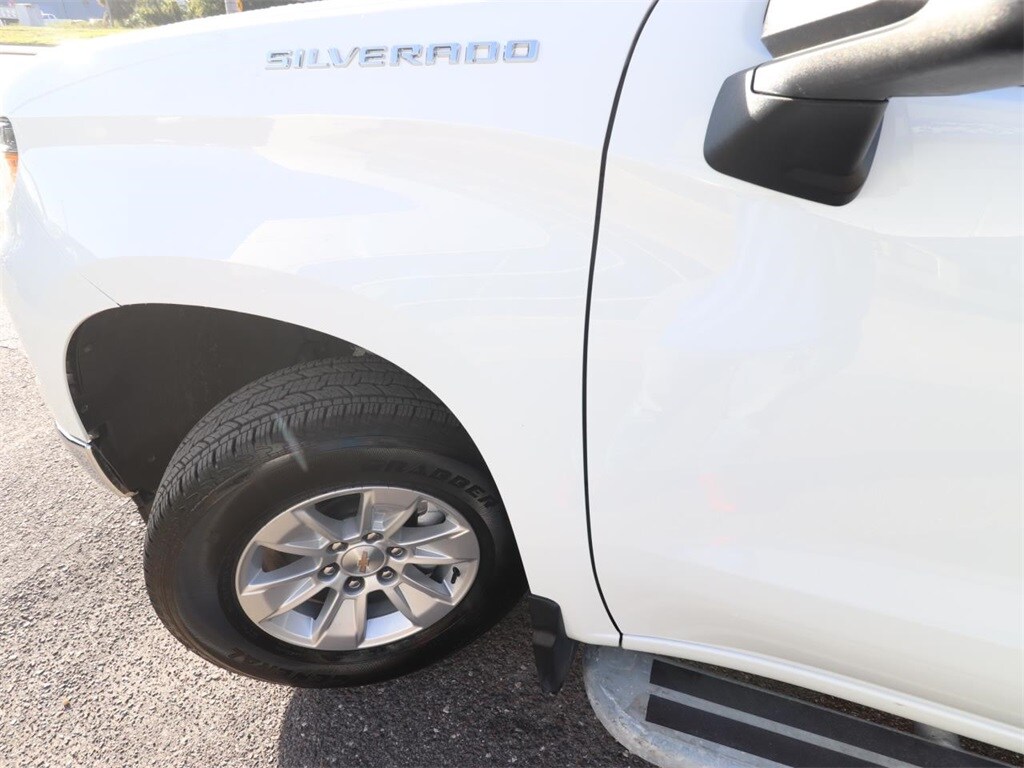 2024 Chevrolet Silverado 1500 Work Truck photo 3