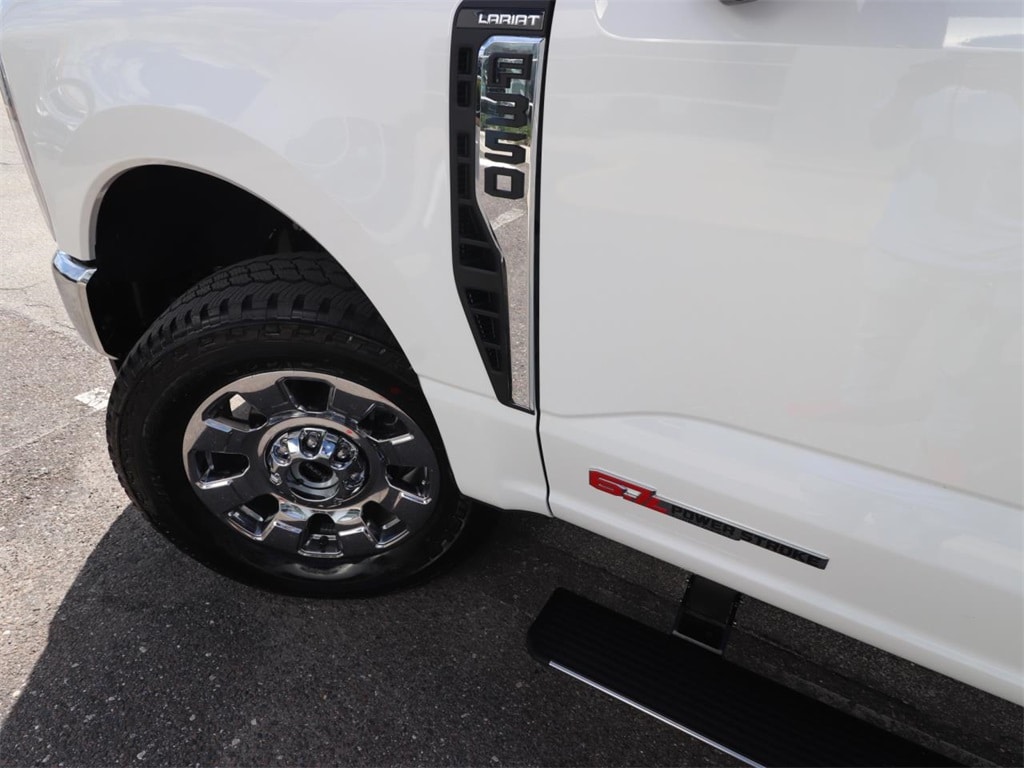 New 2026 Ford F-350 Lariat Truck