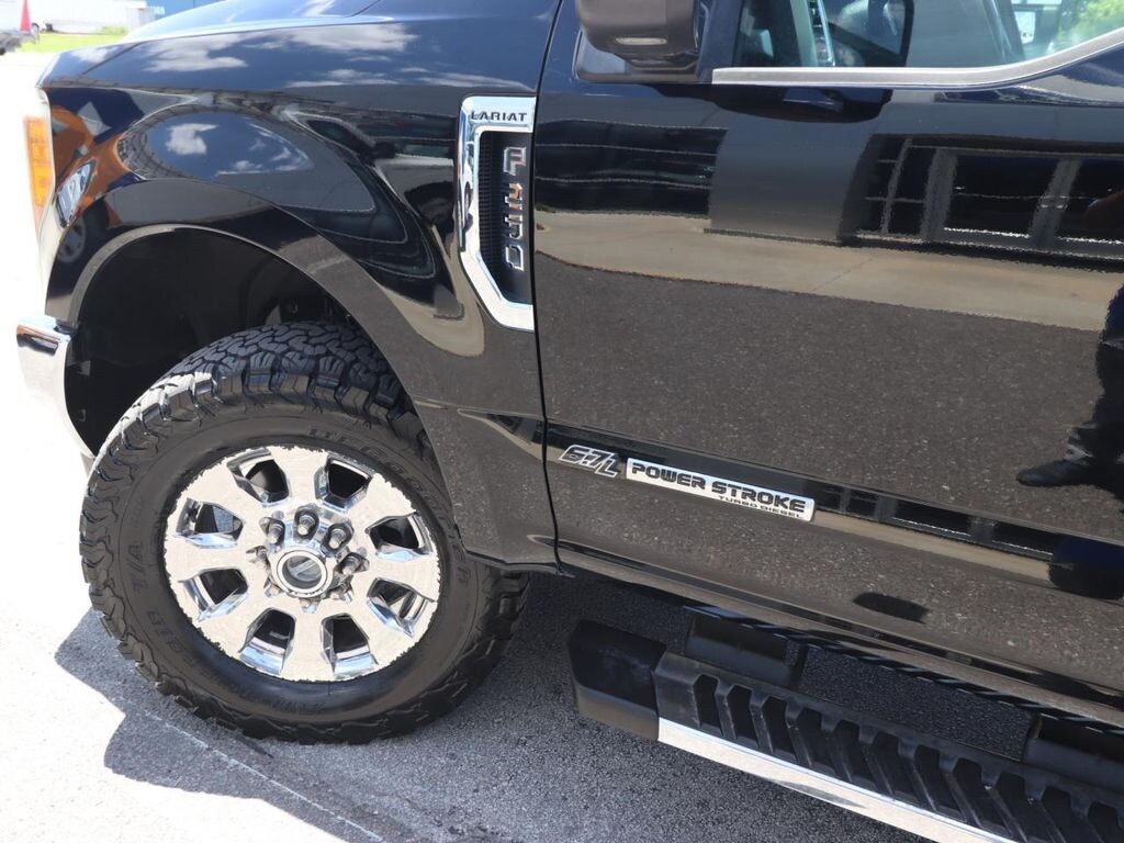 Used 2017 Ford F-250SD Lariat Truck Crew Cab