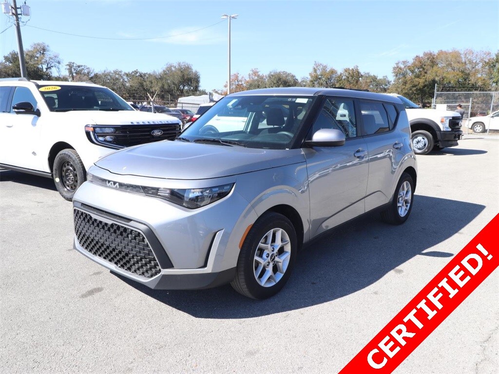 Certified 2025 Kia Soul LX Hatchback