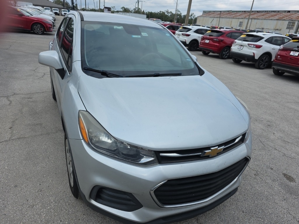 Used 2018 Chevrolet Trax LS SUV