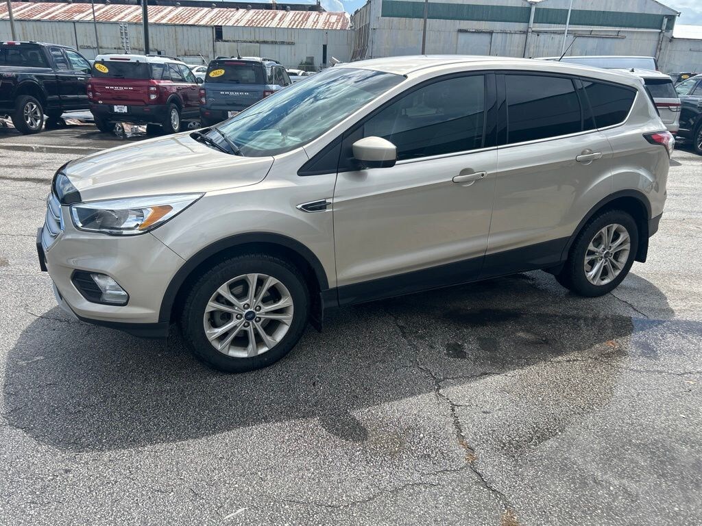 Used 2017 Ford Escape SE SUV