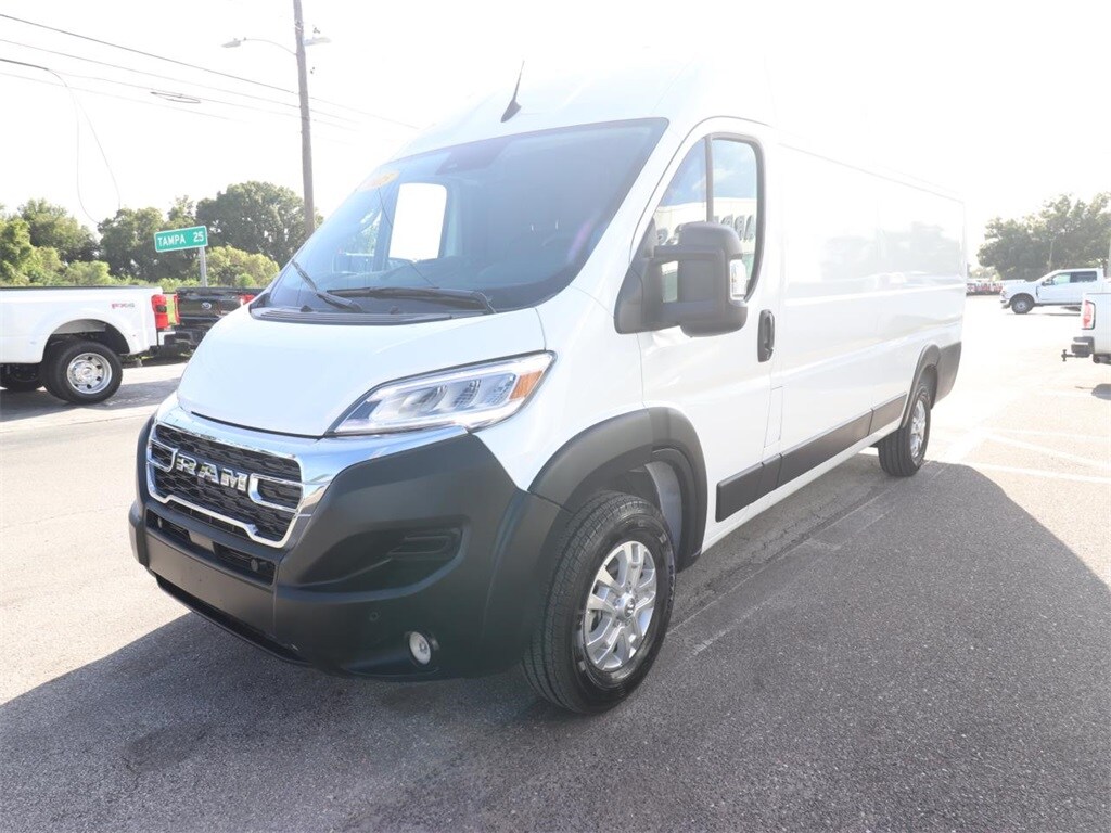 2025 Ram ProMaster 3500 Cargo Van photo 3